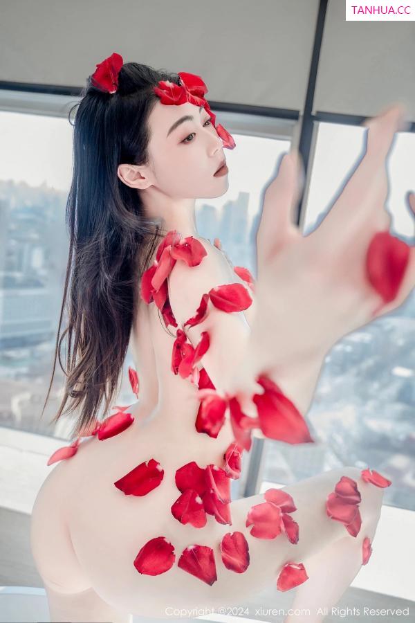   [XiuRen]高清写真图 2024.03.05 No.8175 瑜伽喵 新人美臀第39张图片